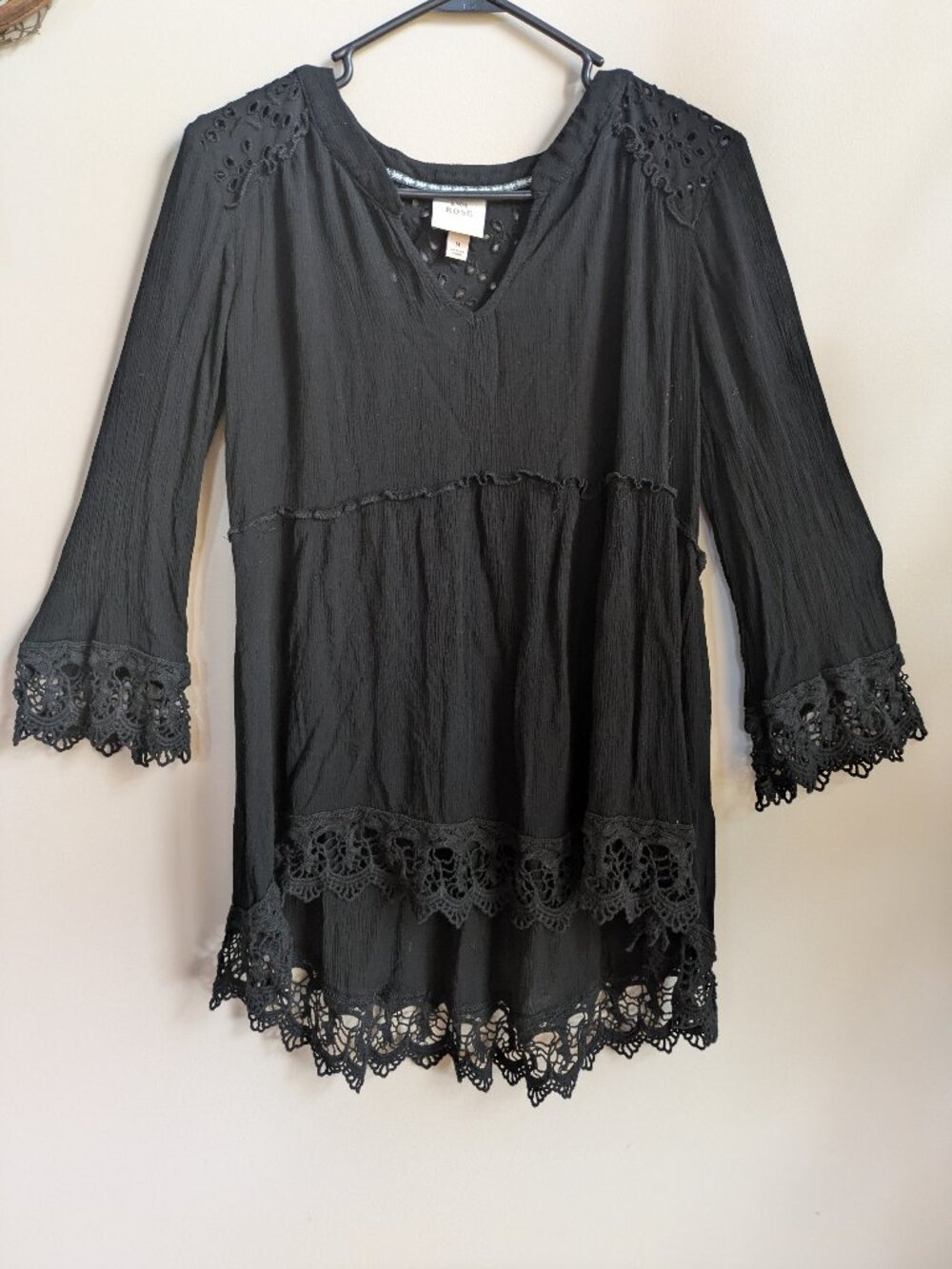 knox rose long sleeve black top crochet lace bell long sleeve sleeve size M #713